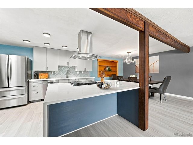 3037 University Ave, Longmont, CO 80503