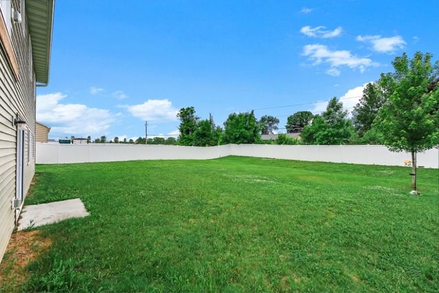 18532 Salem Street NW, Elk River, MN 55330