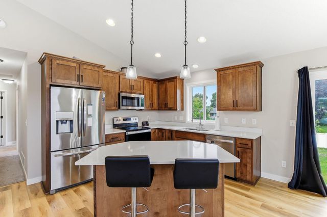 18532 Salem Street NW, Elk River, MN 55330