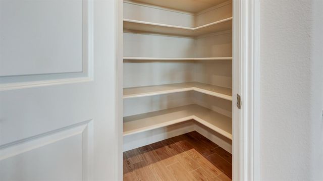 2450 E O'keefe Drive, Fresno, CA 93720