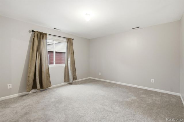 22141 Condon Street, Oak Park, MI 48237