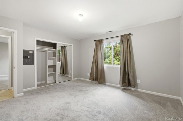 22141 Condon Street, Oak Park, MI 48237