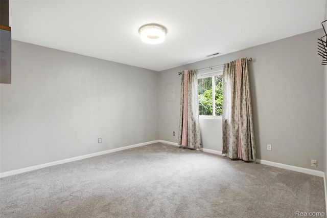 22141 Condon Street, Oak Park, MI 48237