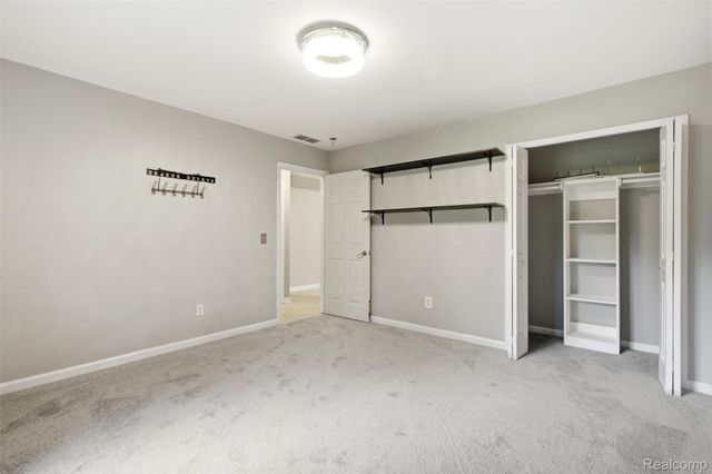 22141 Condon Street, Oak Park, MI 48237