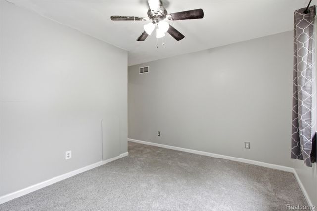 22141 Condon Street, Oak Park, MI 48237
