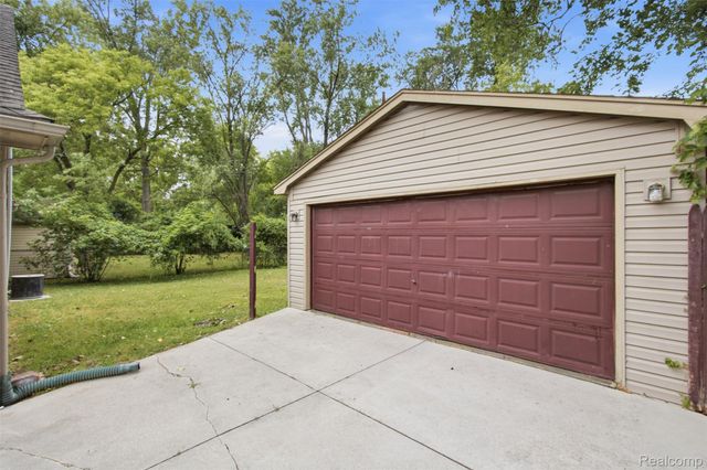 22141 Condon Street, Oak Park, MI 48237