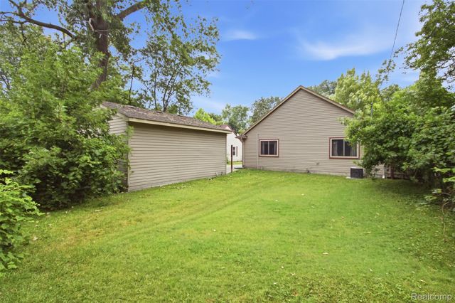 22141 Condon Street, Oak Park, MI 48237