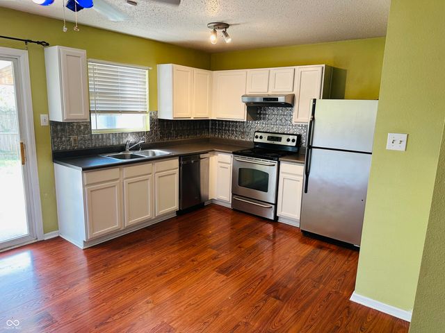3249 Cork Bend Drive, Indianapolis, IN 46239