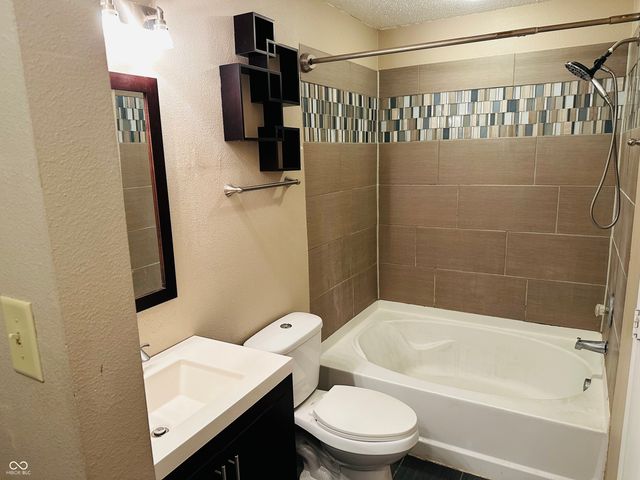 3249 Cork Bend Drive, Indianapolis, IN 46239