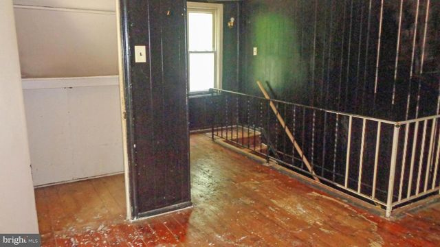 25 SANFORD ST, Trenton, NJ 08618