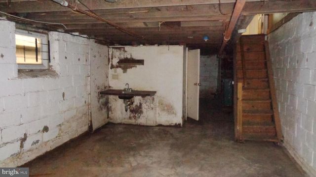 25 SANFORD ST, Trenton, NJ 08618