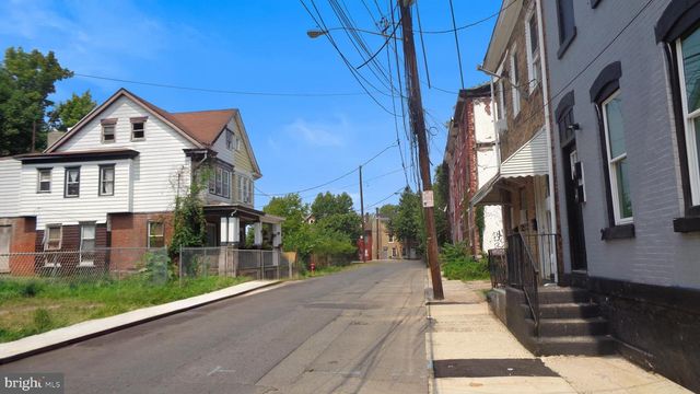 25 SANFORD ST, Trenton, NJ 08618
