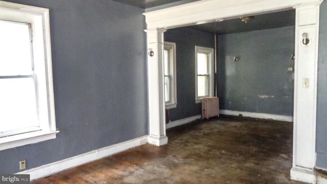 25 SANFORD ST, Trenton, NJ 08618