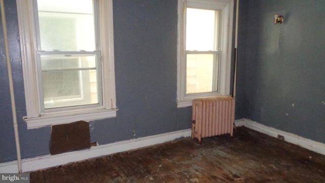 25 SANFORD ST, Trenton, NJ 08618