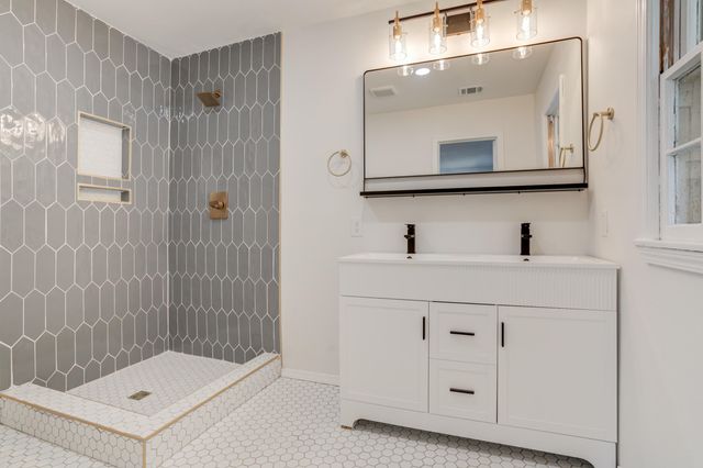 2618 31st Street, Lubbock, TX 79410