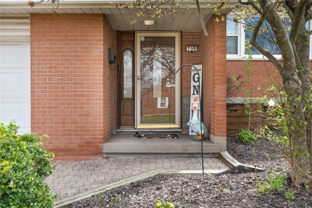 709 Park Drive, Middletown, OH 45044