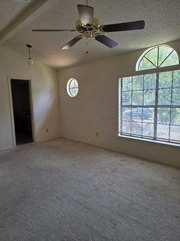 7020 Riverton DR, Austin, TX 78729