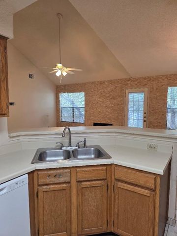 7020 Riverton DR, Austin, TX 78729