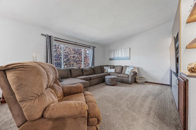 1325 32nd Street Circle S, Moorhead, MN 56560