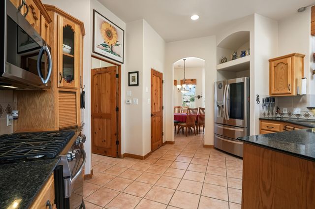 612 SONORA Road NE, Rio Rancho, NM 87144