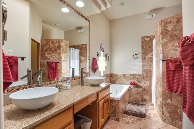 612 SONORA Road NE, Rio Rancho, NM 87144