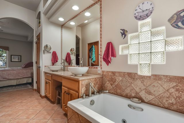 612 SONORA Road NE, Rio Rancho, NM 87144