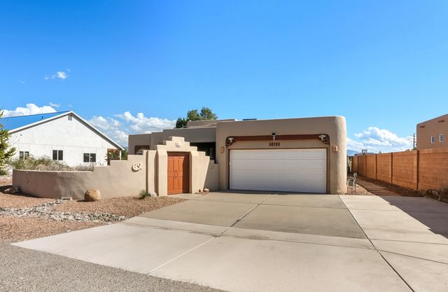 612 SONORA Road NE, Rio Rancho, NM 87144