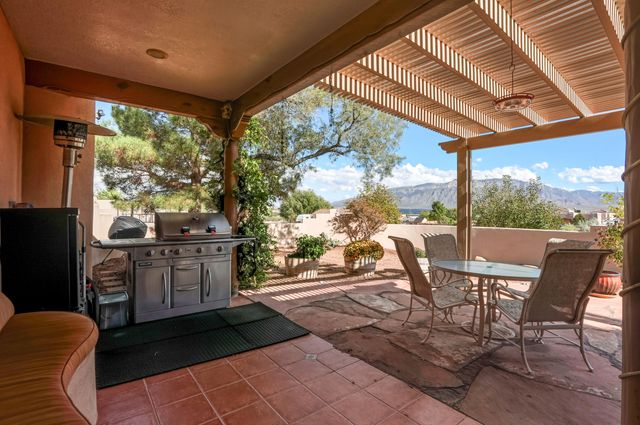 612 SONORA Road NE, Rio Rancho, NM 87144