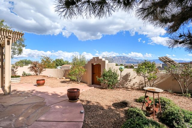 612 SONORA Road NE, Rio Rancho, NM 87144