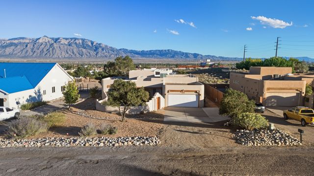 612 SONORA Road NE, Rio Rancho, NM 87144
