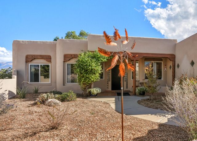 612 SONORA Road NE, Rio Rancho, NM 87144