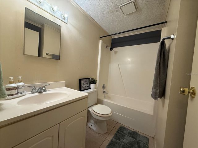 2490 SW 14TH DRIVE 14, Gainesville, FL 32608