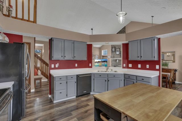 3267 Tumwater Valley Drive, Pickerington, OH 43147