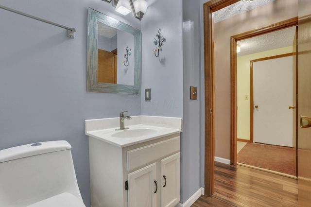 3267 Tumwater Valley Drive, Pickerington, OH 43147