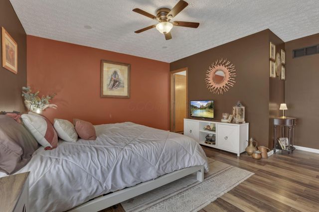 3267 Tumwater Valley Drive, Pickerington, OH 43147