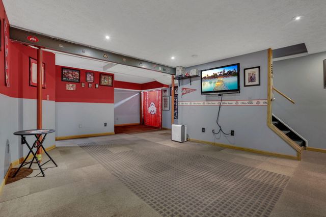 3267 Tumwater Valley Drive, Pickerington, OH 43147