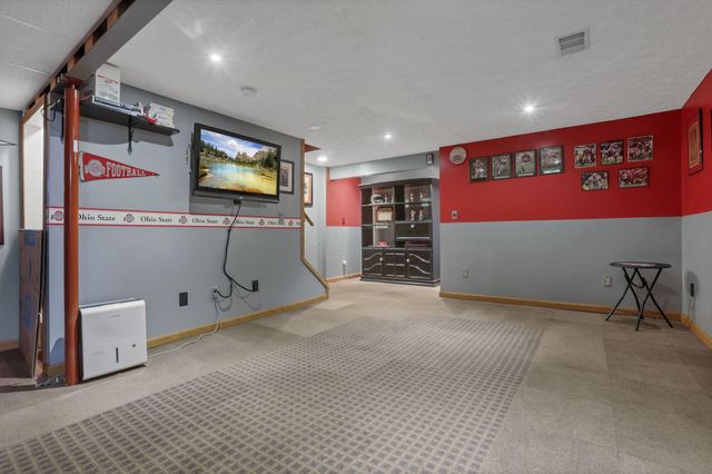 3267 Tumwater Valley Drive, Pickerington, OH 43147