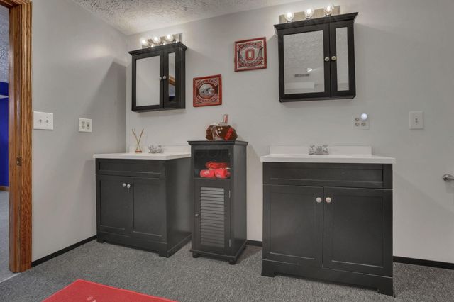 3267 Tumwater Valley Drive, Pickerington, OH 43147