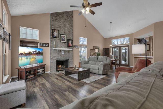 3267 Tumwater Valley Drive, Pickerington, OH 43147