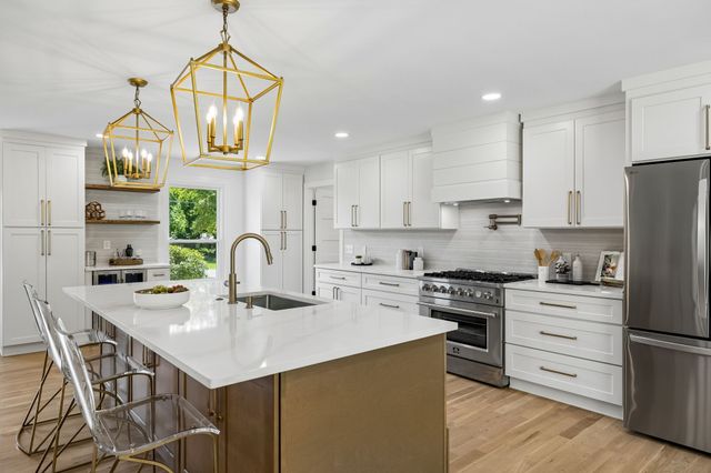 1505 Lipscomb Dr, Brentwood, TN 37027