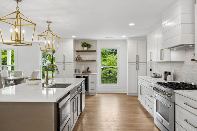 1505 Lipscomb Dr, Brentwood, TN 37027