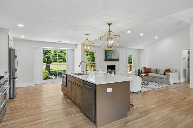 1505 Lipscomb Dr, Brentwood, TN 37027