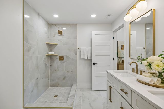 1505 Lipscomb Dr, Brentwood, TN 37027