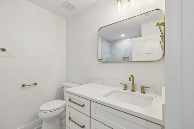 1505 Lipscomb Dr, Brentwood, TN 37027