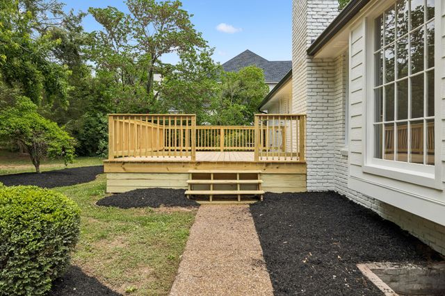 1505 Lipscomb Dr, Brentwood, TN 37027