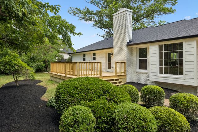 1505 Lipscomb Dr, Brentwood, TN 37027