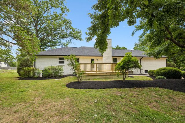 1505 Lipscomb Dr, Brentwood, TN 37027