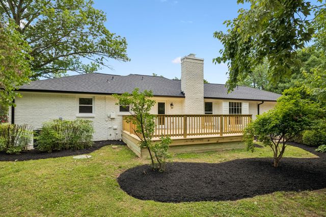 1505 Lipscomb Dr, Brentwood, TN 37027