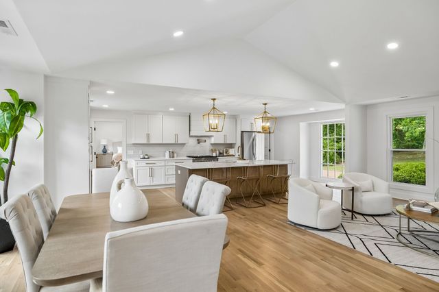1505 Lipscomb Dr, Brentwood, TN 37027