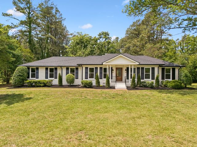 1505 Lipscomb Dr, Brentwood, TN 37027